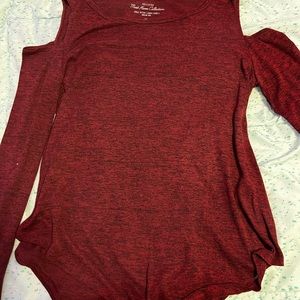 Hollister red top